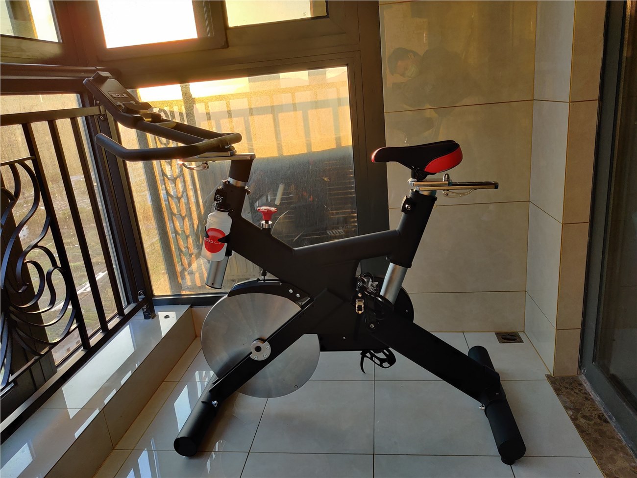 美国速尔家用动感单车S800健身房同款